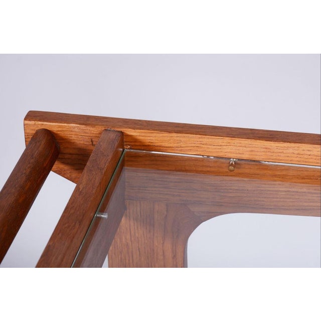 Mid-Century Trolley in Mahogany and Glass, Czechia, 1960s For Sale - Image 6 of 12