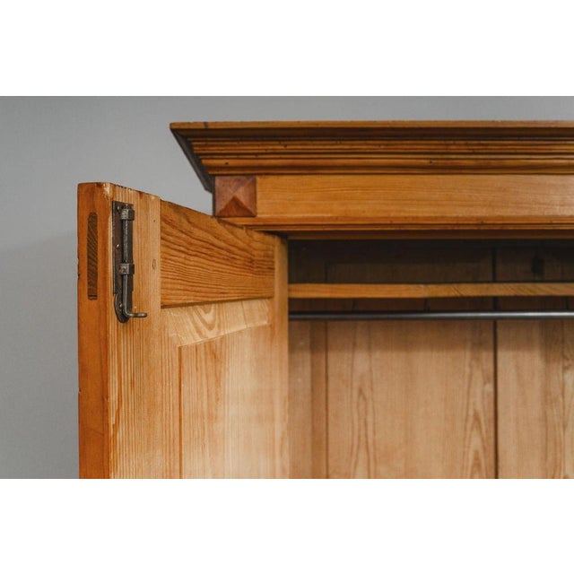19th Century Gründerzeit Wardrobe in Pine For Sale - Image 14 of 18