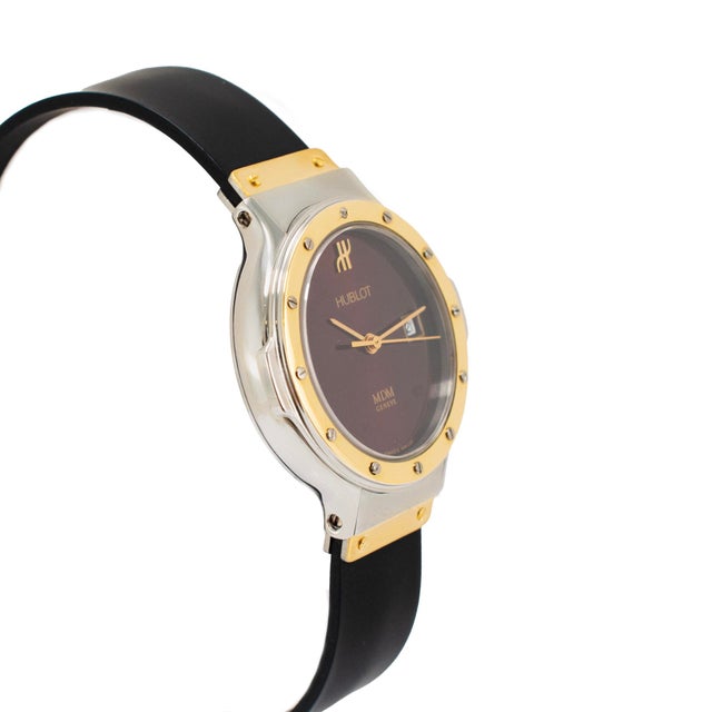 Modern Ladies Hublot Classic MDM 26mm 1391.2 Red Dial Two Tone Gold Steel Quartz Watch For Sale - Image 3 of 8