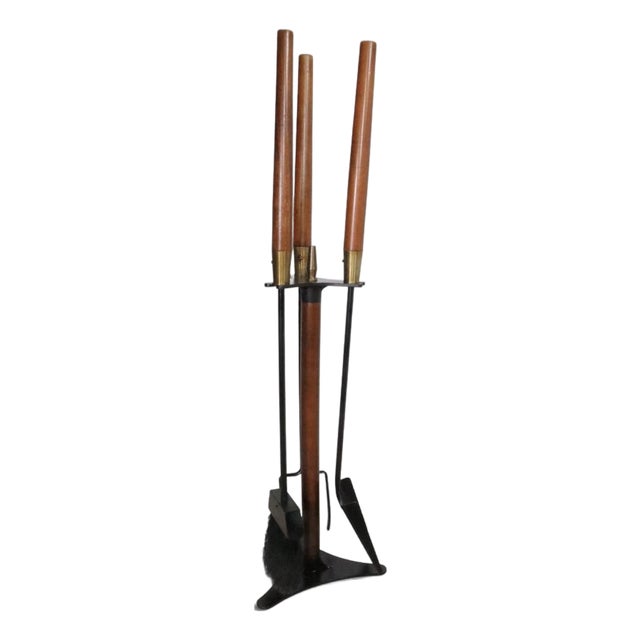Mid Century Fireplace Tool Set by the Seymour Manufacturing Company C 1950/60’s For Sale