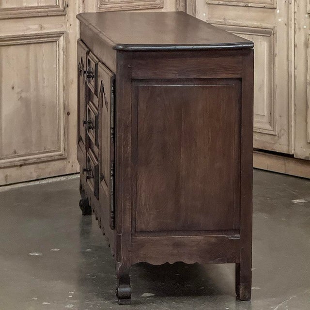 18th Century Country French Buffet ~ Credenza For Sale - Image 10 of 18