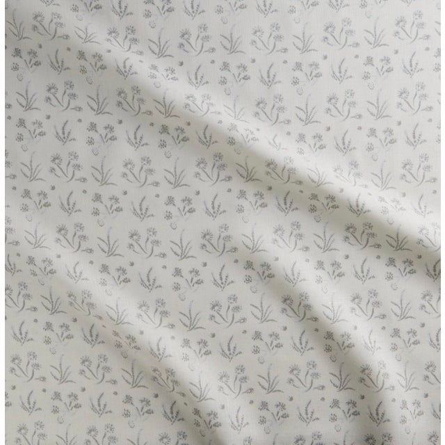 English Lake August "Sea Garden" Linen- 2.5 Yards For Sale - Image 3 of 6