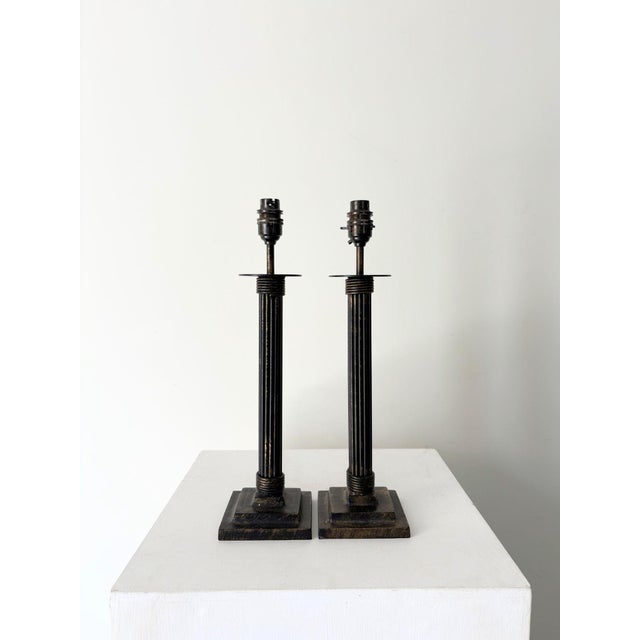 Postmodern Cast Metal Column Lamps with Reeded Detail, 1980s, Set of 2 For Sale - Image 3 of 8
