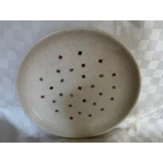 A set of 6 Metlox Poppyfield pattern salad plates. These classic mid century design plates are perfect for salads, snacks...