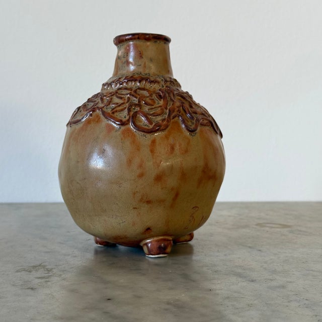 Vintage Brutalist Hand Thrown Pottery Footed Vase With Brutalist Pattern in Tan and Brown Measures approx: 6H x 4.5D...