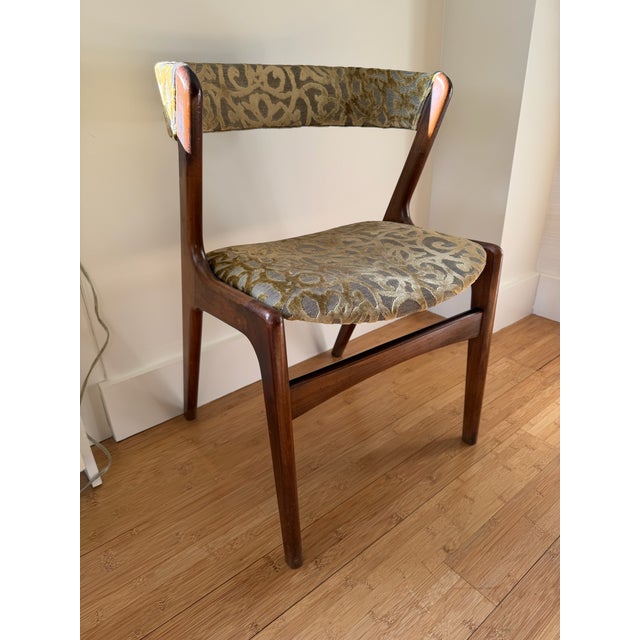 Pair of Teak Upholstered Danish Modern Chairs Attributed to Kai Kristiansen For Sale In New York - Image 6 of 6
