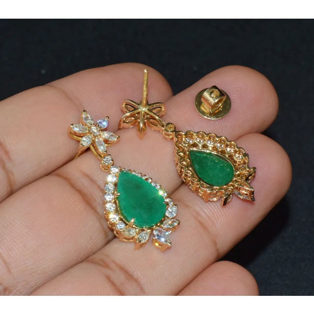 Green GIA Certified Natural 21.76CTS VS F Diamond Emerald 18K Solid Gold Necklace Earrings Set, set of 3 For Sale - Image 8 of 10