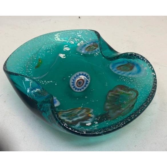 A refined example of Italian Mid-Century Modern art glass, this exquisite free-form dish captures the timeless artistry...