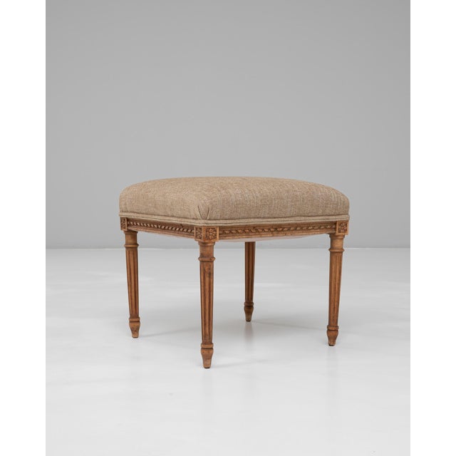 Early 20th Century 1900s French Louis XVI Upholstered Stool with Carved Legs For Sale - Image 5 of 18