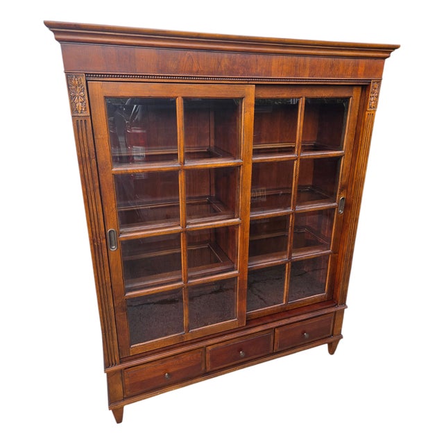 1990s Ethan Allen Townhouse Sliding Door China Cabinet Display Curio Bookcase Hutch For Sale