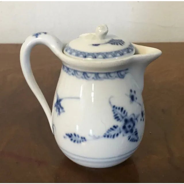 Antique 18th Century Vienna Porcelain Cream Jug and Cover in Chinese Blue & White For Sale - Image 10 of 13