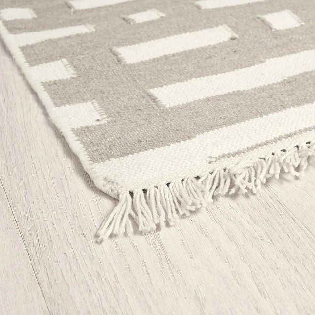 Abstract Schumacher Abstract Ikat 10' x 14' Indoor/Outdoor Rug in Stone For Sale - Image 3 of 6