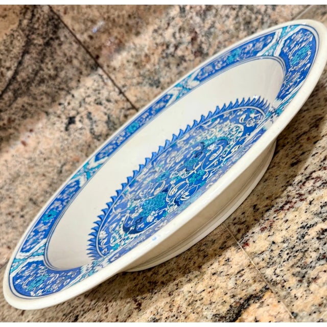 Mediterranean Altın Gini Hand-Made Iznik Style Ceramic Decorative Plate, Kütahya Turkey, Cobalt Blue and Turquoise Ottoman Arabesque Design For Sale - Image 3 of 4