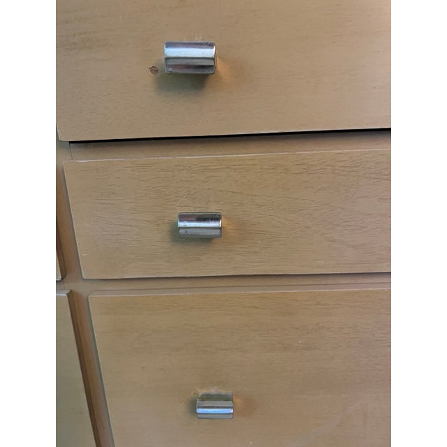 Mid-Century Modern 1950s 12 Drawer Dresser by Hungerford Mahogany Promoted by Elvis Presley For Sale - Image 3 of 5