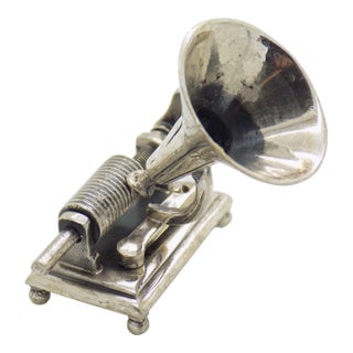 Vintage Italian Handmade Genuine Sterling Silver Hand-Crank Gramophone Figurine, Made in Arezzo (Tuscany) by Medusa-Oro Silversmith For Sale