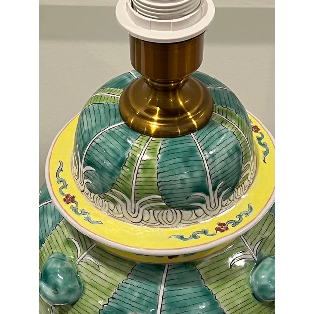 Hand-Painted Jingdezhen Porcelain Ginger Jar Lamp With Foo Dog Lid – Bok Choy Pattern For Sale - Image 9 of 12