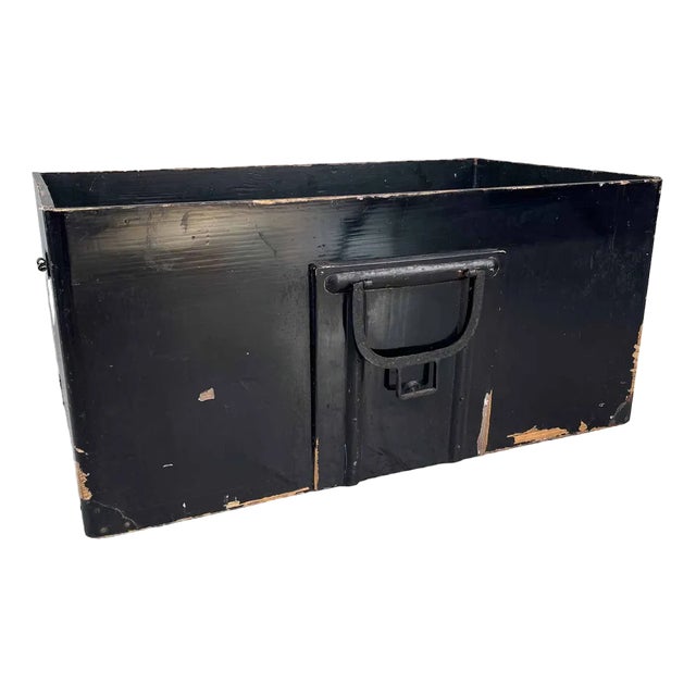 Antique Japanese Lacquer Travel Case For Sale