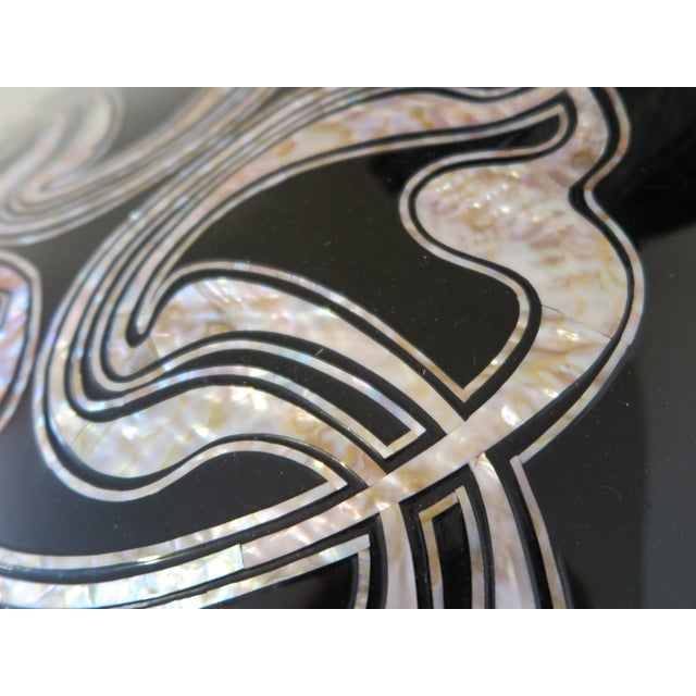 Late 20th Century Late 20th Century Mother of Pearl and Black Lacquer Decorative Vase For Sale - Image 5 of 9