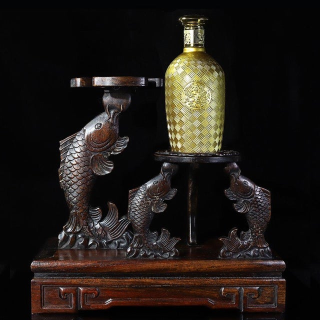 Dimensions: Height 34 cm (13.4") x Length 36.5 cm (14.4") x Width 19 cm (7.5") Material: Solid Hardwood (Huali Rosewood)...