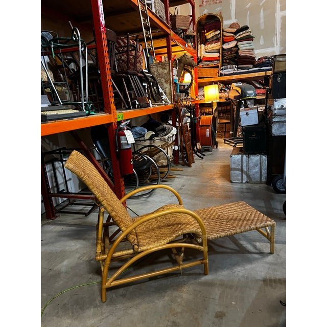 Up for consideration is a beautiful vintage Hemingway rattan lounge chair with an extendable foot rest. This would look...