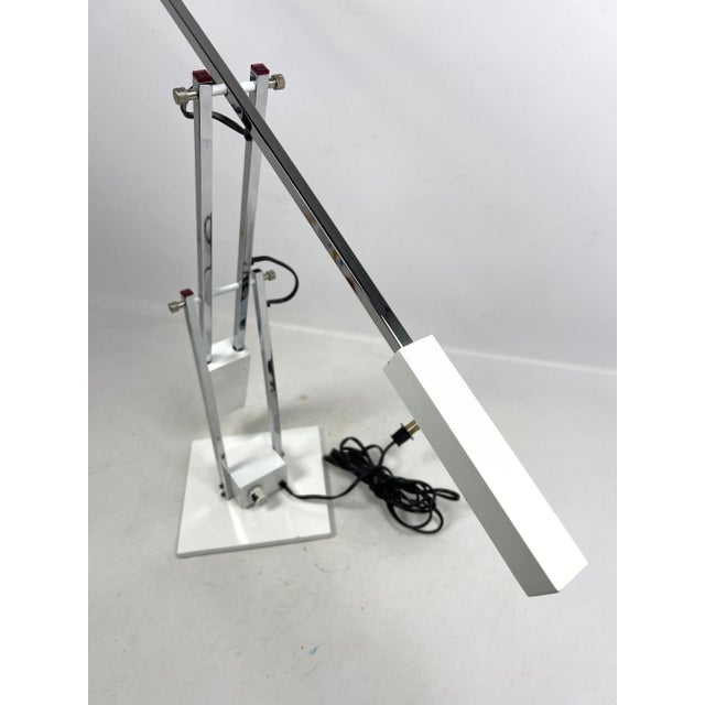 Chrome 1970's Chrome and White Metal Minimalist Desk Lamp by Robert Sonneman For Sale - Image 8 of 11