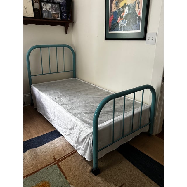 Mid-Century Modern Mid 20th Century Twin Metal Bed Frame-Tal/Turqoise For Sale - Image 3 of 10