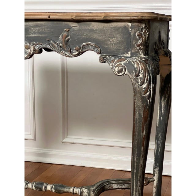 19th Century French Louis XV Style Paint Decorated Table in a Distressed Finish For Sale - Image 9 of 15