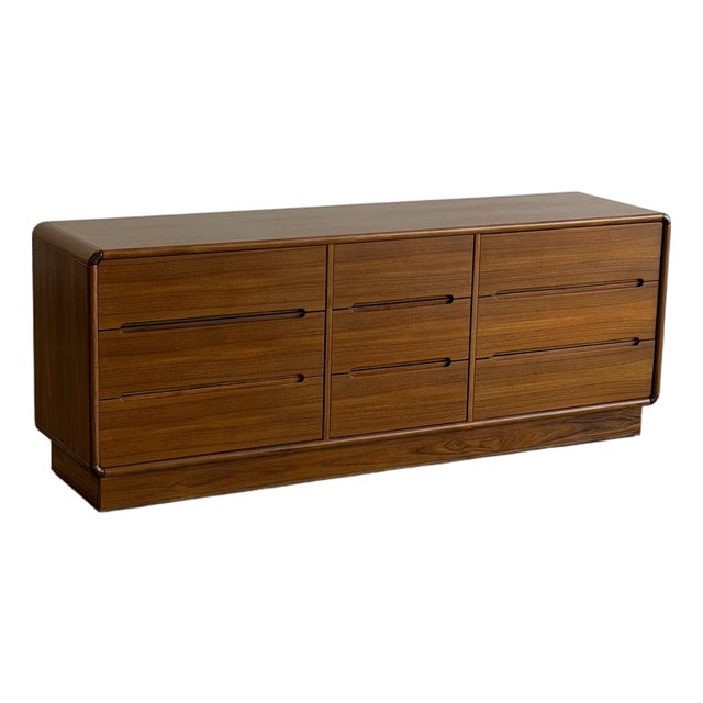 Vintage Teak 6-Drawer Dresser For Sale