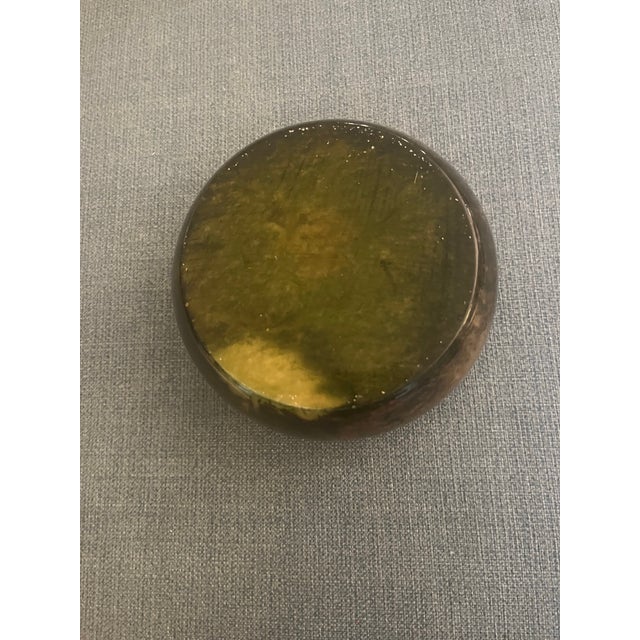 Stone Mid 20th Century Italian Round Alabaster Trinket Box With Hinged Lid For Sale - Image 7 of 7