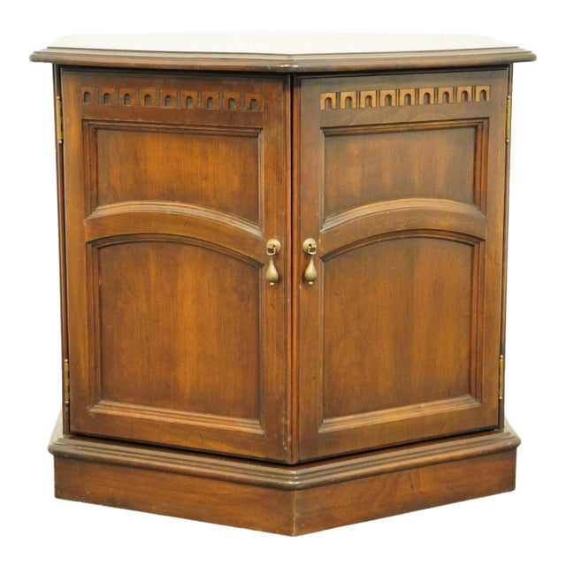 Kling Colonial Cambridge Court Solid Cherry Traditional Style Hexagonal Storage Accent End Table in 36-8007 - 219 Finish For Sale