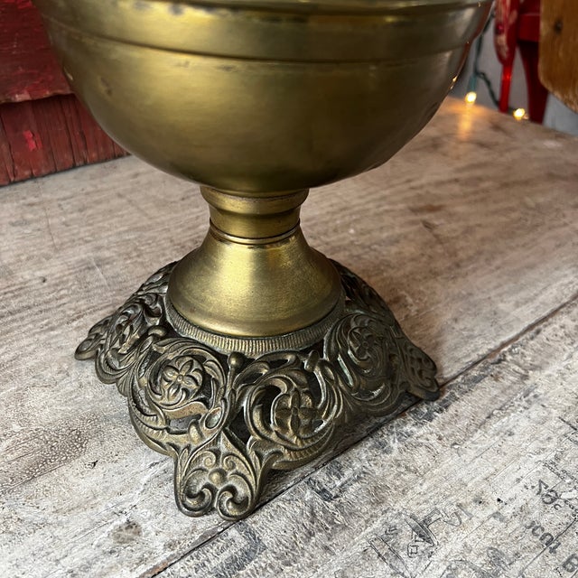 Victorian 1900s Victorian Brass Oil Lamp With Ornate Base & Clear Glass Chimney For Sale - Image 3 of 12