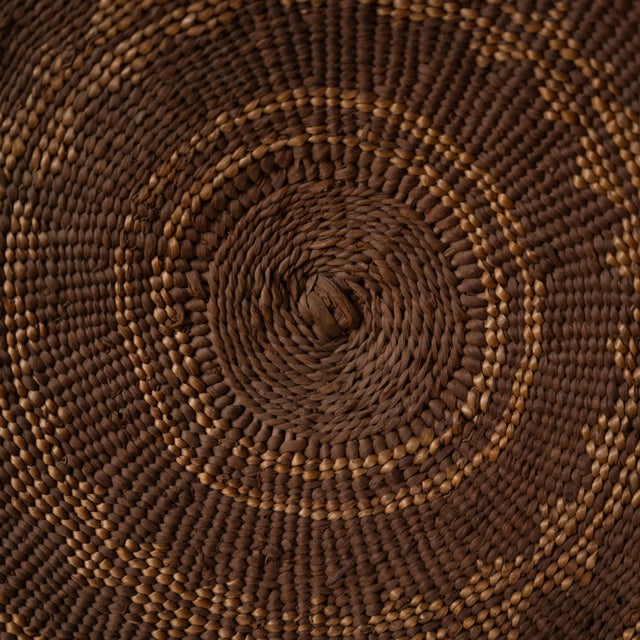 Tribal Karuk Winnowing Tray Basket, c.1900 For Sale - Image 3 of 7