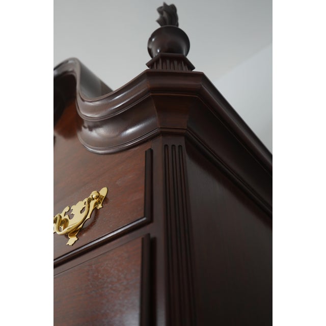 1990s Baker Colonial Williamsburg Collection Chippendale Mahogany Highboy For Sale In Philadelphia - Image 6 of 17