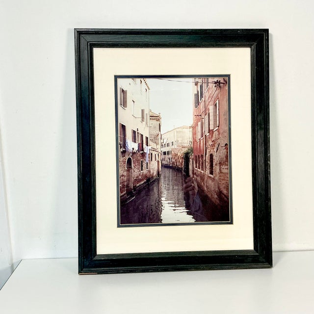 1980s Vintage Italian Boho Chic Cityscape Residential Canal Framed Photography, Laundry Day. For Sale - Image 6 of 13