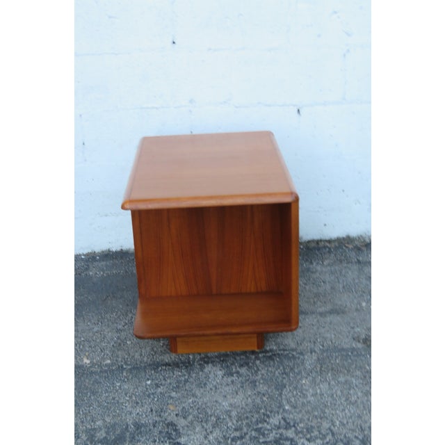 Sannemann Danish Modern Nightstand End Side Table With Open Shelves 5776 For Sale - Image 10 of 12