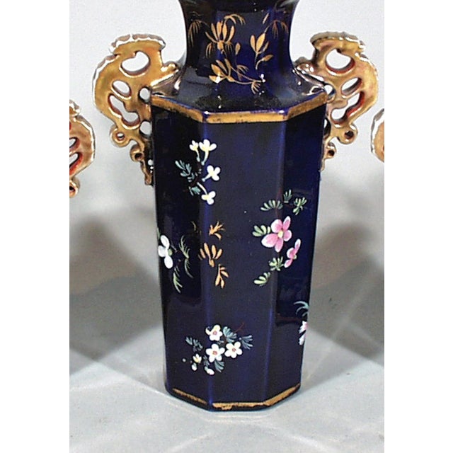 Early 19th Century Mason's Ironstone Mazarine Blue Garniture of Three Vases, Polychrome Flowers Circa 1820–1830 For Sale - Image 5 of 6
