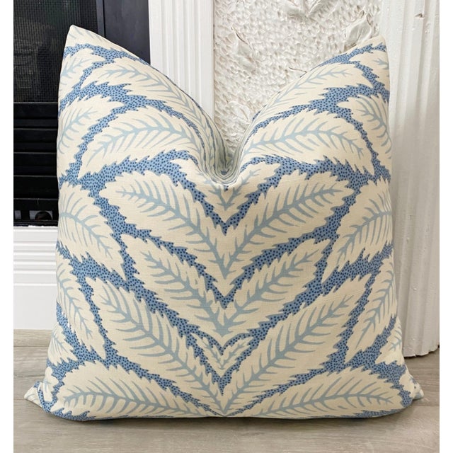 Two-sided large leaf pattern pillow with the same fabric on both sides. This lovely pattern will work with many design...