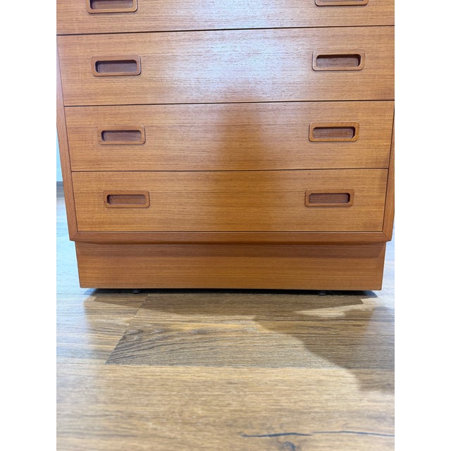 Vintage Danish Modern Carlo Jensen for Hundevad Teak Modular Bookcase With Four-Drawer Chest, Denmark, C. 1960s For Sale - Image 15 of 15