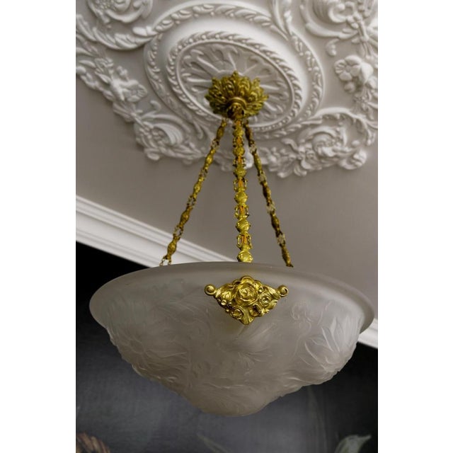 French Art Deco White Frosted Glass and Bronze Pendant Light with Floral Motifs, 1930s For Sale - Image 6 of 18