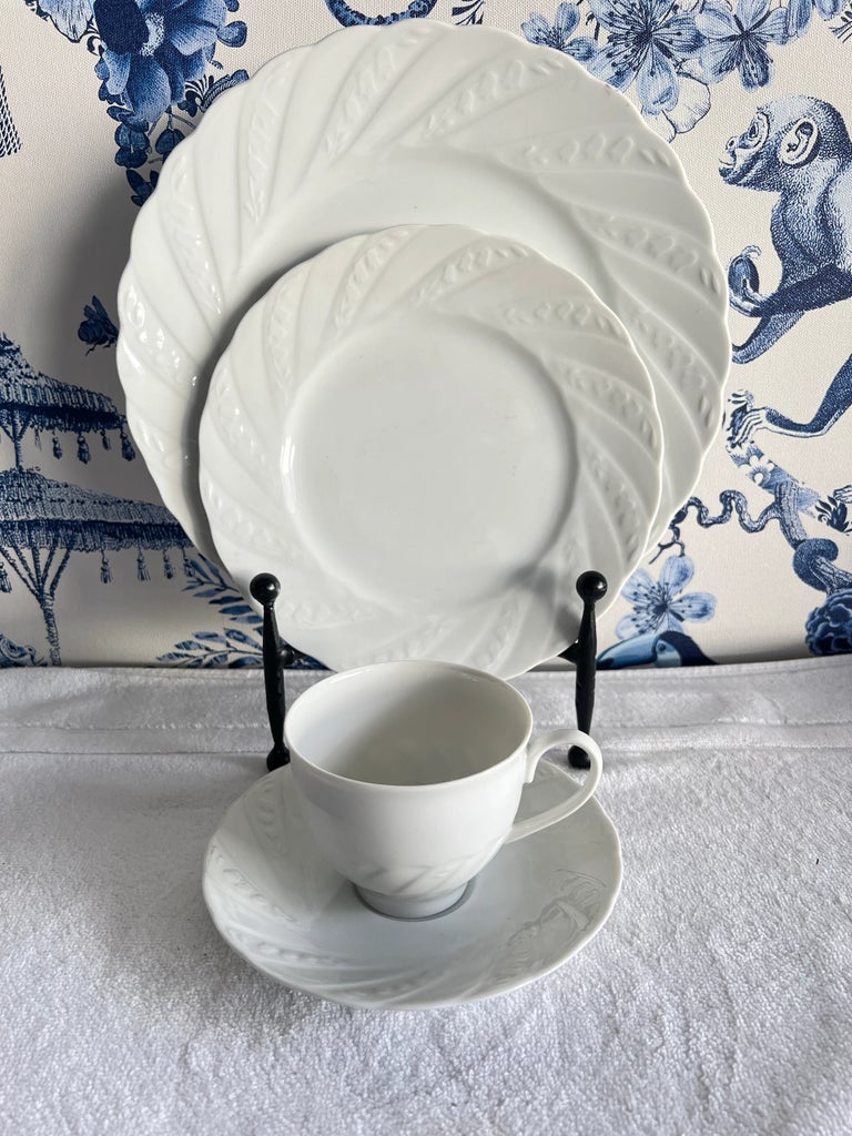 Mikasa White Lily of the Valley Japan Laj01 Dinner, Salad Plate