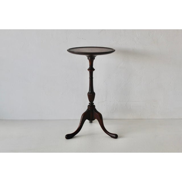Vintage Georgian Style Mahogany Turned Pedestal Tripod Side Table For Sale - Image 9 of 17