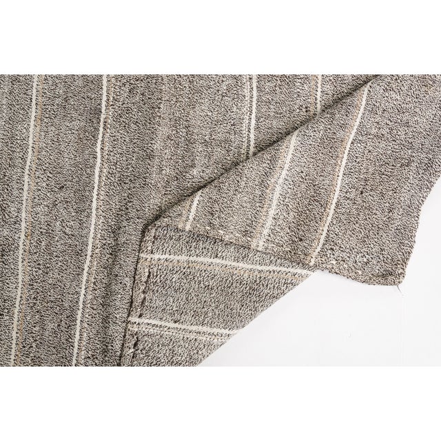 Off-white Mid 20th Century Natural Oushak Stripe Kilim Rug For Sale - Image 8 of 10