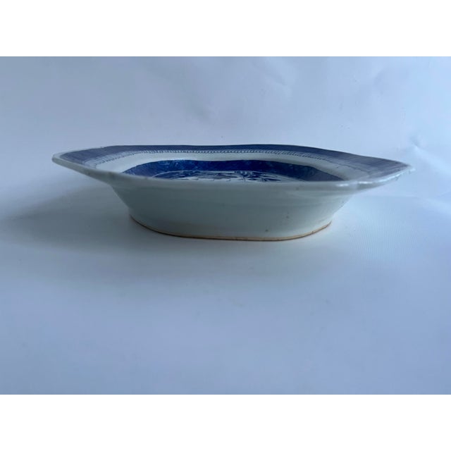 Mid 19th Century Antique Canton Chinese Porcelain Platter For Sale - Image 5 of 11