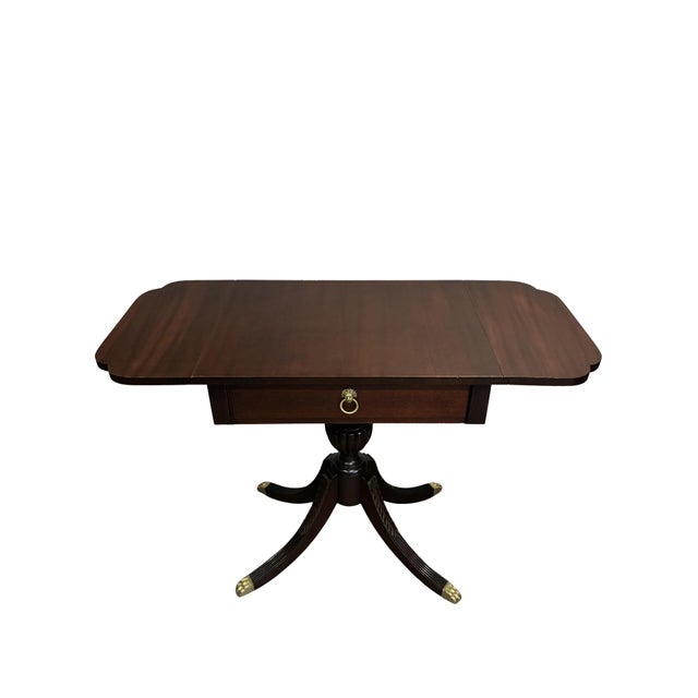 Traditional Antique English Regency Style Mahogany Drop Leaf Pedestal Side Table With Drawer For Sale - Image 3 of 10