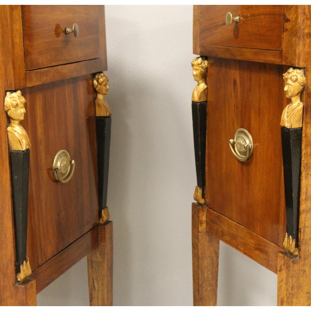 Italian Directoire Bedside Tables in Walnut, 1790s, Set of 2 For Sale - Image 12 of 14