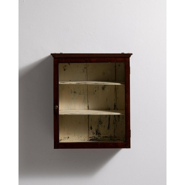 19th Century France Red Wood Display Cabinet For Sale - Image 4 of 11