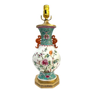 1920's Chinese Famille Rose Porcelain Vase Table Lamp - Newly Rewired For Sale