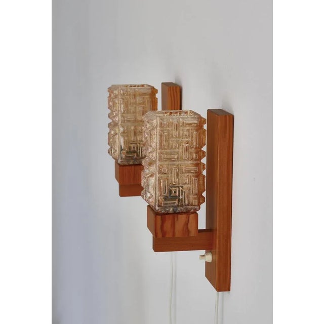 1970s Vitrika Wall Lamps in Pinewood & Amber Glass, Denmark, 1970s, Set of 2 For Sale - Image 5 of 13