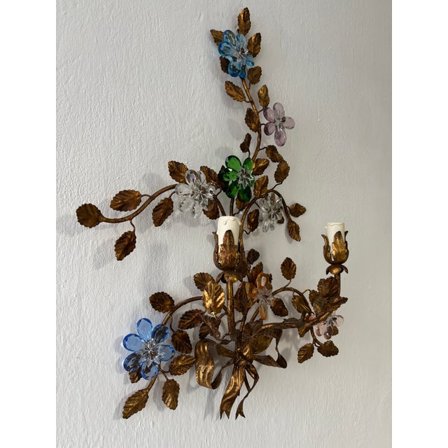 Maison Baguès Style Multicolor Prisms Crystal Flowers Tole Bow Sconces, C 1930 For Sale - Image 6 of 12