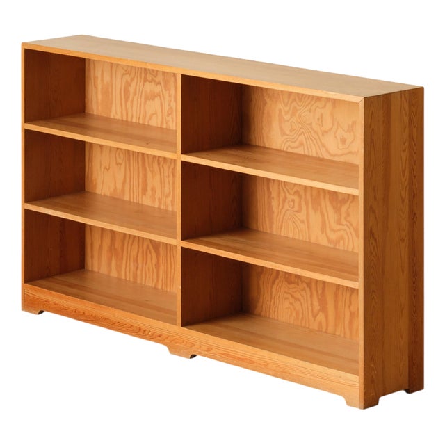 Swedish Modern Bookcase in Pine, 1940s For Sale